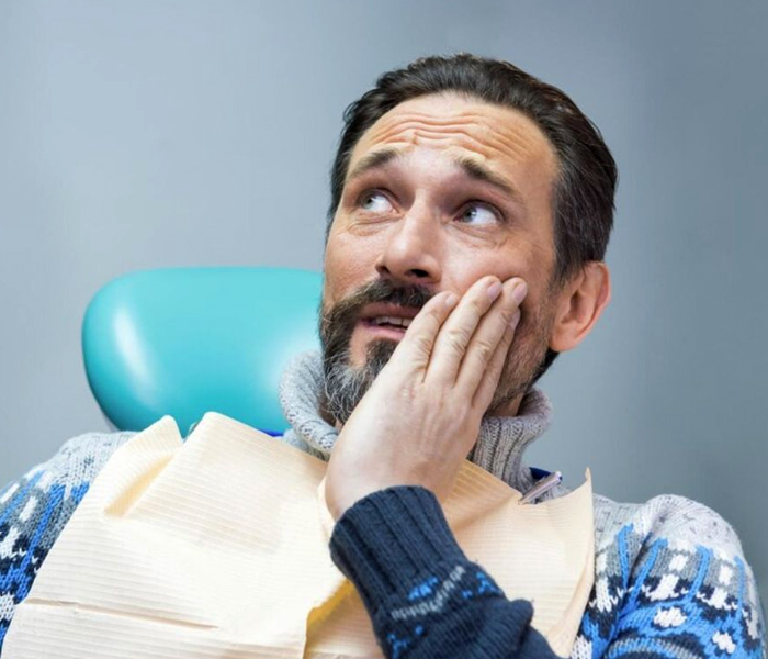 Dişim Sallanıyor, Çekilir mi? Sallanan Diş Kurtarılabilir mi? Dişim Sallanıyor, Çekilir mi Sallanan Diş Kurtarılabilir mi